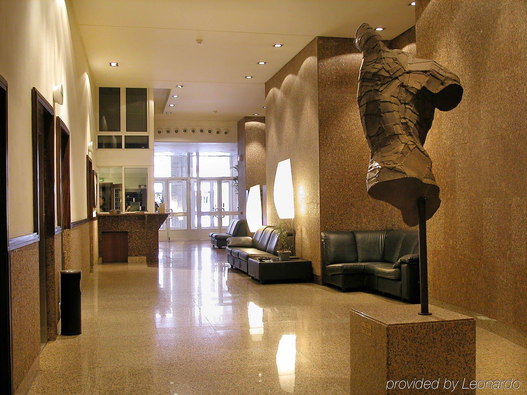 Apartamentos Mendebaldea Suites Pamplona Interno foto